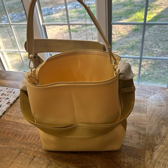 Rothy's Mini Zip Bucket Butter Yellow NEW - Picture 5 of 12